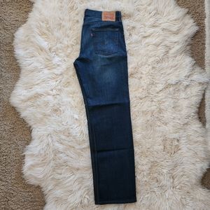 Levi 514 Men's W34 L32 Dark Wash Jeans New without Tags (never worn)